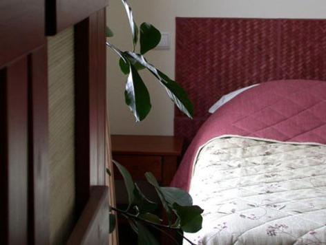 Logis Hotel Les Sapins Le Menil Luaran gambar